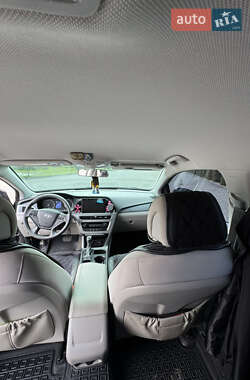 Седан Hyundai Sonata 2015 в 