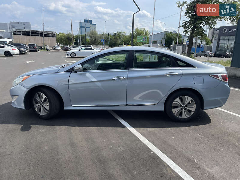 Седан Hyundai Sonata 2014 в Киеве
