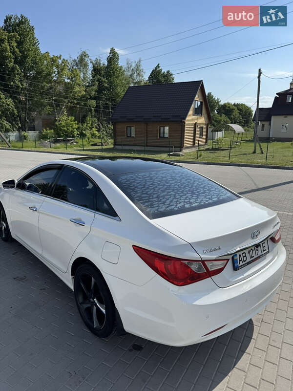 Седан Hyundai Sonata 2011 в Бершаді