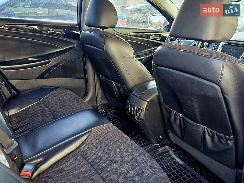 Седан Hyundai Sonata 2012 в Львові