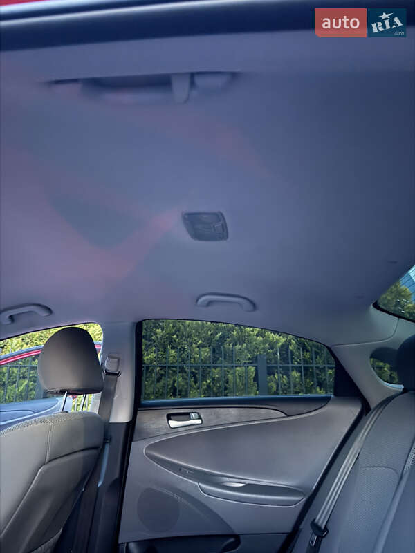 Седан Hyundai Sonata 2014 в Долині