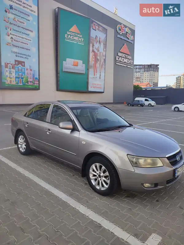 Hyundai Sonata 2004 VIN KMHEM41BP4A973646 фото оголошення 8 з 43