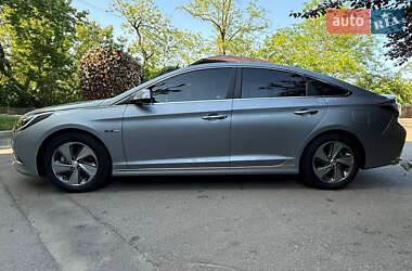 Седан Hyundai Sonata 2015 в 