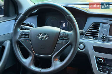 Седан Hyundai Sonata 2015 в 