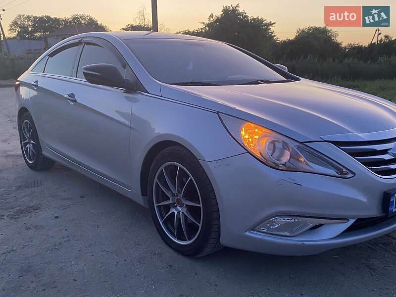 Седан Hyundai Sonata 2014 в Белгороде-Днестровском