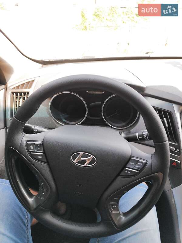 Седан Hyundai Sonata 2013 в Вознесенську фото 17 Седан Hyundai Sonata 2013 в Вознесенську