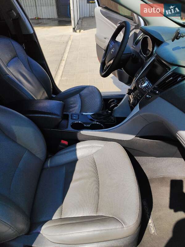 Седан Hyundai Sonata 2013 в Вознесенську фото 18 Седан Hyundai Sonata 2013 в Вознесенську