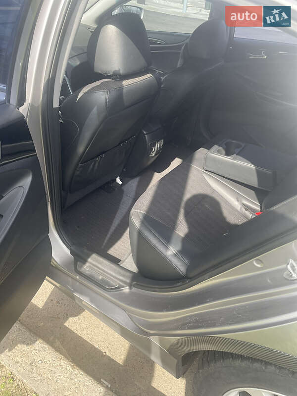 Седан Hyundai Sonata 2011 в Києві