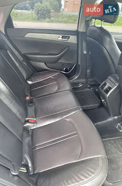 Седан Hyundai Sonata 2015 в 