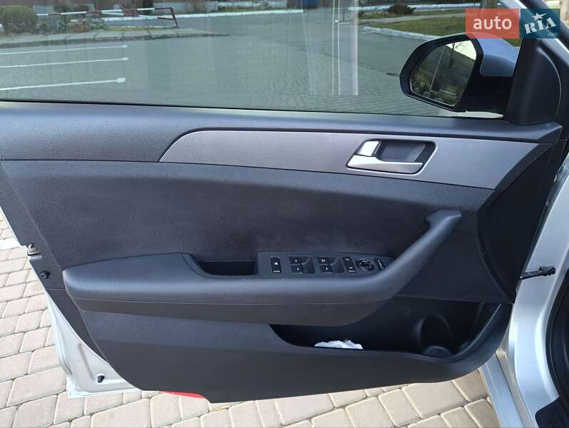 Седан Hyundai Sonata 2015 в Одессе