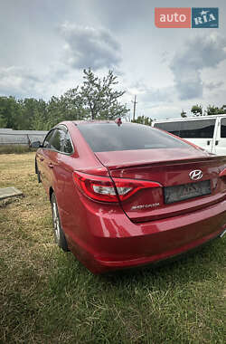 Седан Hyundai Sonata 2015 в Первомайську