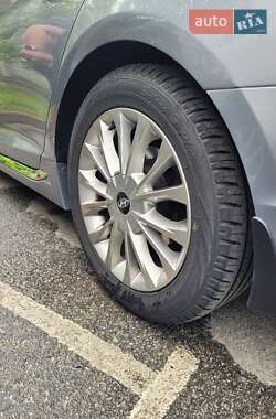 Седан Hyundai Sonata 2015 в 
