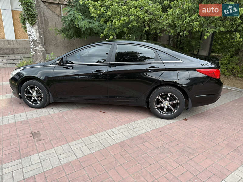 Седан Hyundai Sonata 2010 в Запорожье