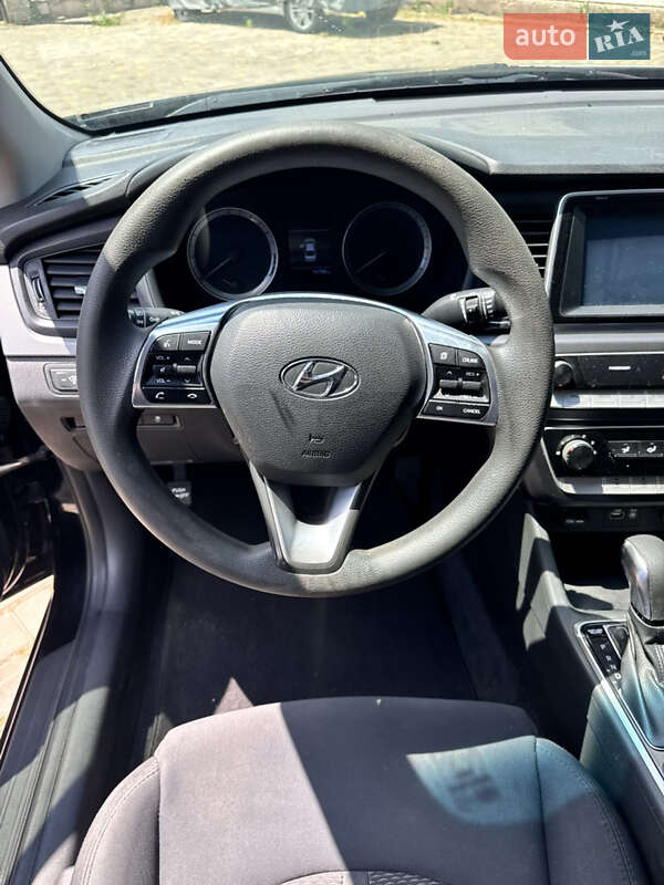Седан Hyundai Sonata 2018 в Одессе