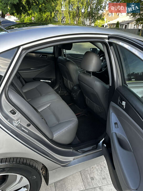 Седан Hyundai Sonata 2013 в Києві