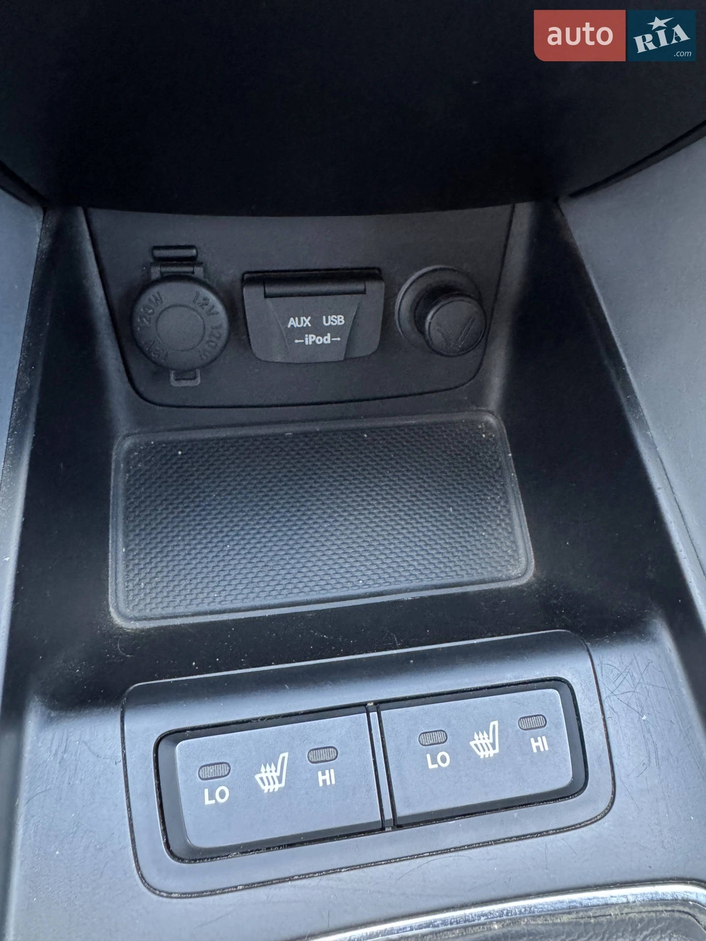 2010 Hyundai Sonata - мініатюра 27