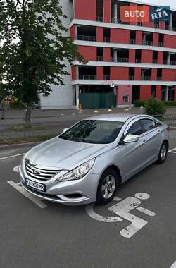 Седан Hyundai Sonata 2015 в Киеве