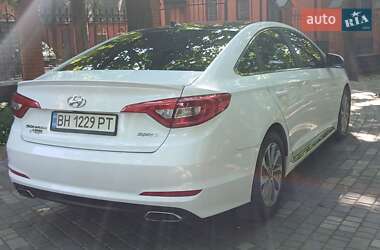 Седан Hyundai Sonata 2015 в 