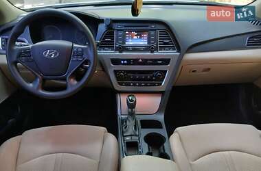 Седан Hyundai Sonata 2015 в 