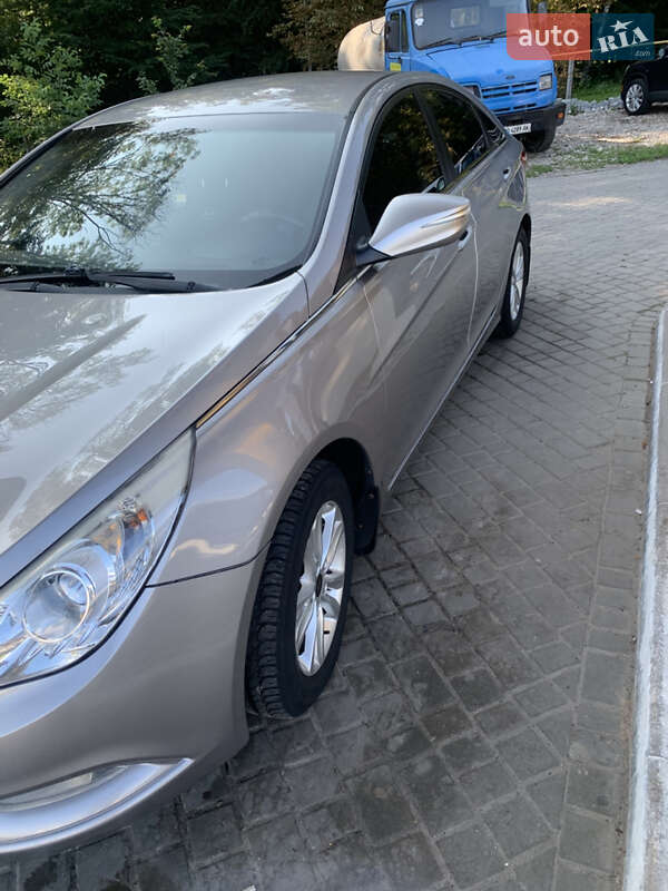 Седан Hyundai Sonata 2011 в Тернополі