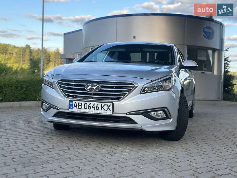 Седан Hyundai Sonata 2015 в Могилев-Подольске