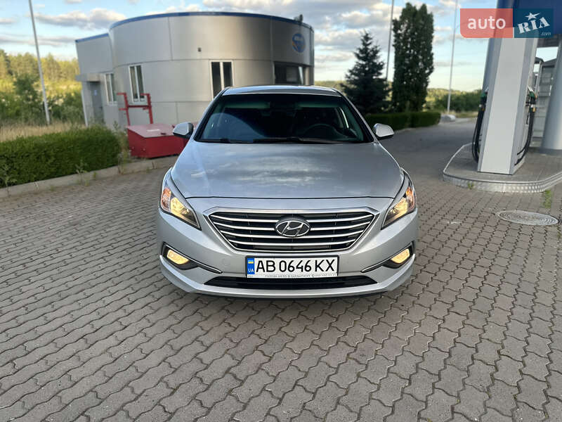 Седан Hyundai Sonata 2015 в Могилев-Подольске