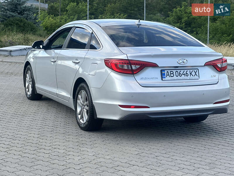 Седан Hyundai Sonata 2015 в Могилев-Подольске