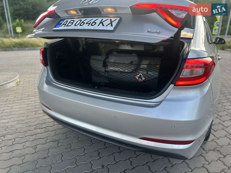 Седан Hyundai Sonata 2015 в Могилев-Подольске