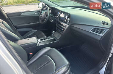 Седан Hyundai Sonata 2015 в 