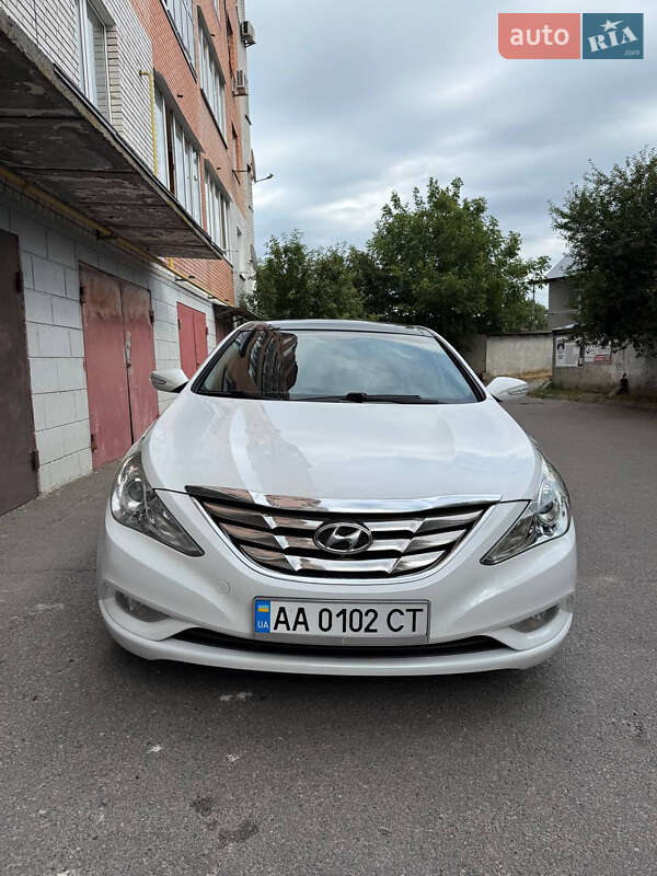 Седан Hyundai Sonata 2011 в 