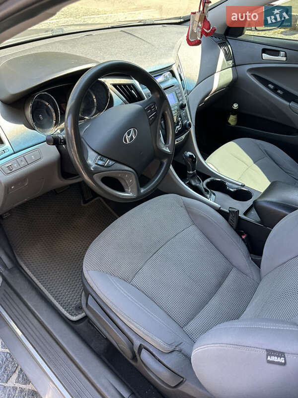 Седан Hyundai Sonata 2013 в Києві