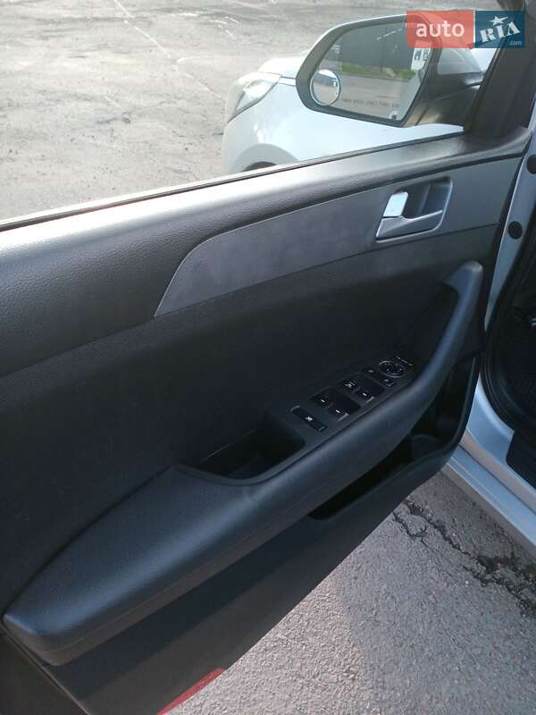 Седан Hyundai Sonata 2016 в Львове