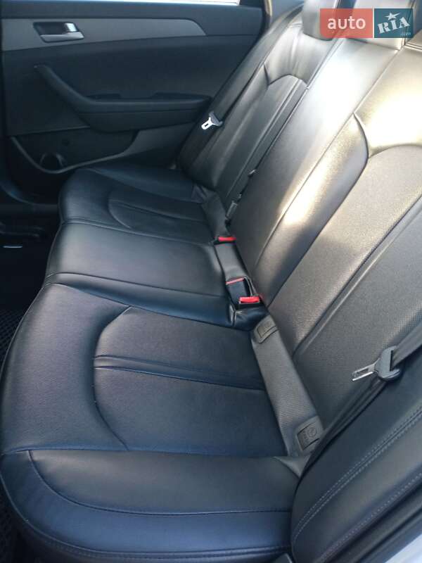 Седан Hyundai Sonata 2016 в Львове