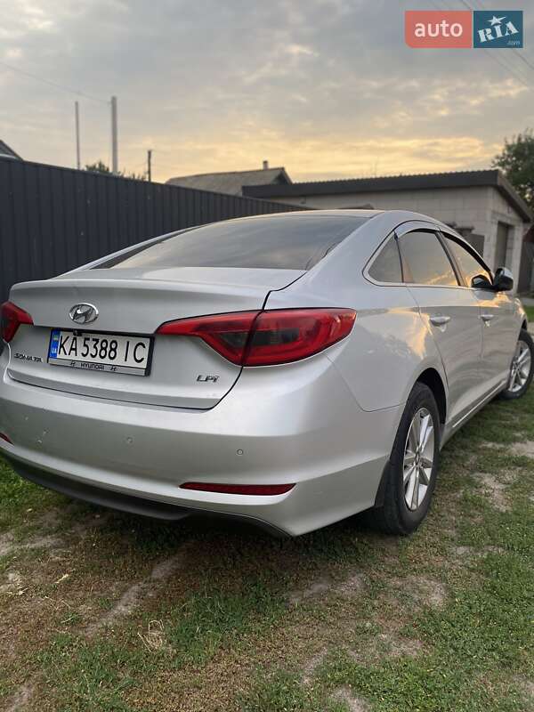 Седан Hyundai Sonata 2015 в Борисполе