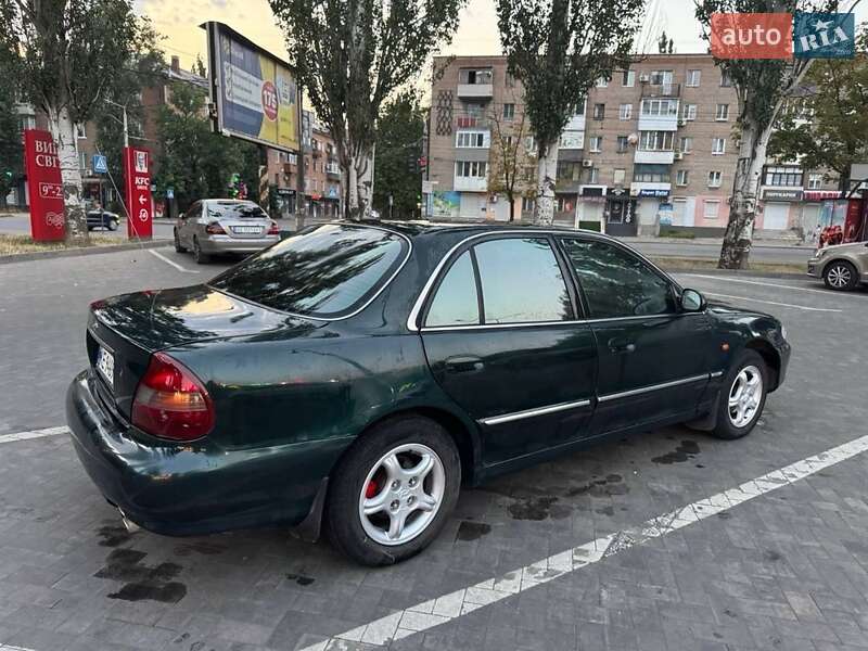 Седан Hyundai Sonata 1998 в 