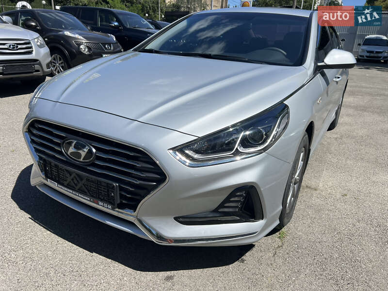 Седан Hyundai Sonata 2017 в Киеве