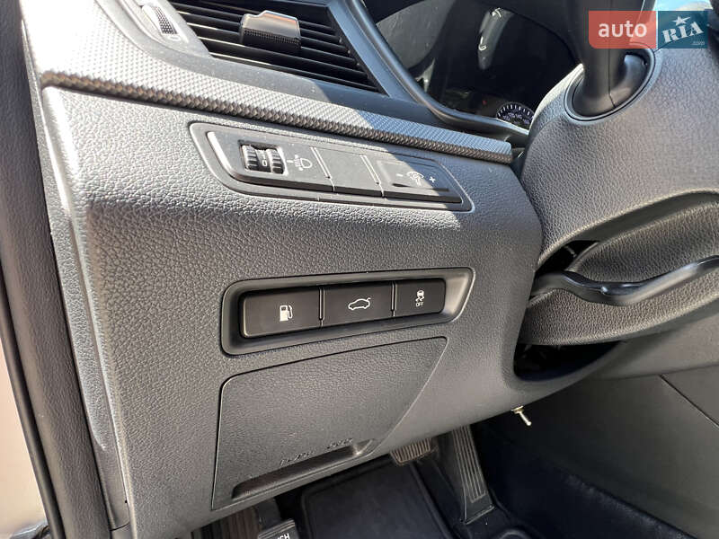 Седан Hyundai Sonata 2017 в Киеве