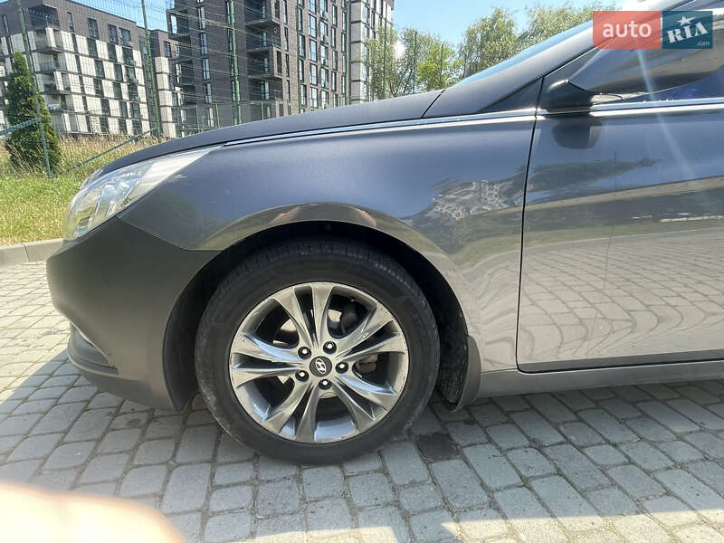 Седан Hyundai Sonata 2011 в Львові