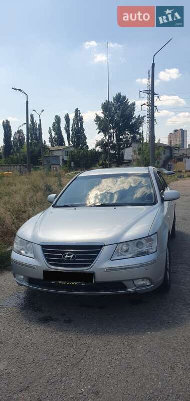 Седан Hyundai Sonata 2009 в Киеве