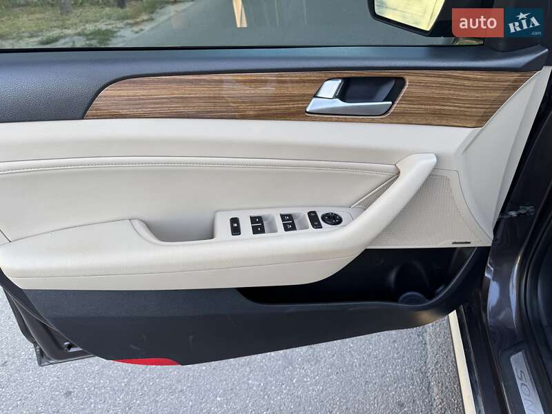 Седан Hyundai Sonata 2015 в Києві