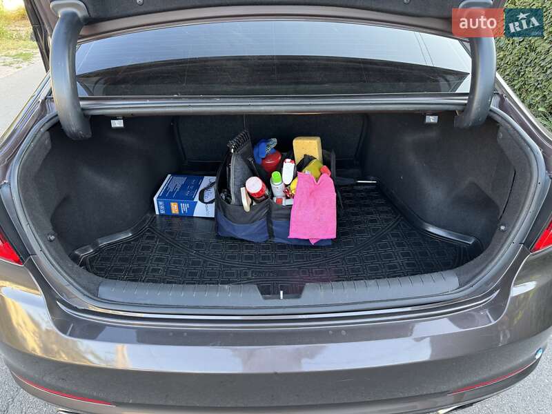 Седан Hyundai Sonata 2015 в Києві