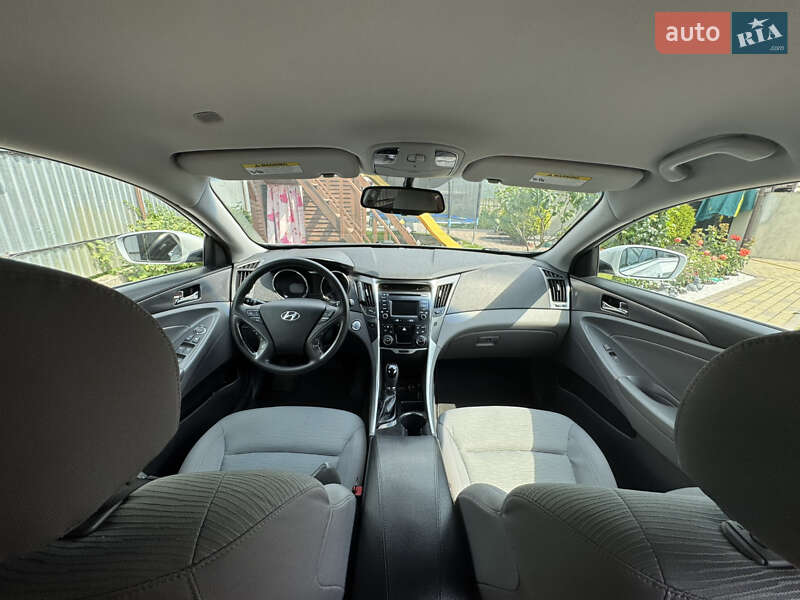 Седан Hyundai Sonata 2014 в Киеве фото 32 Седан Hyundai Sonata 2014 в Киеве