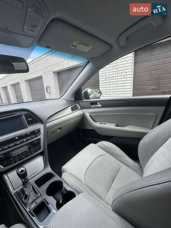 Седан Hyundai Sonata 2015 в Ирпене