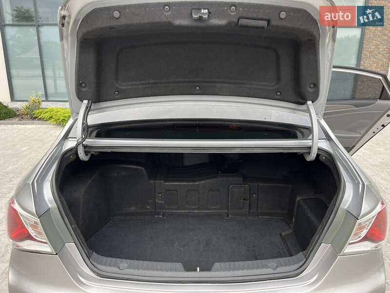 Седан Hyundai Sonata 2012 в Тернополе