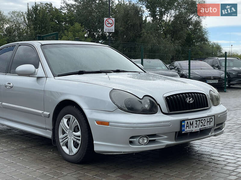 Седан Hyundai Sonata 2003 в Бердичеве