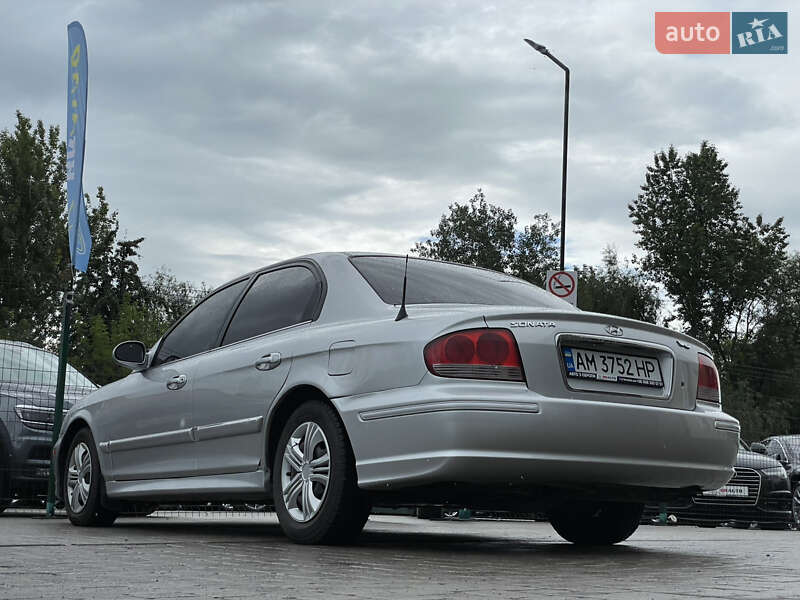 Седан Hyundai Sonata 2003 в Бердичеве
