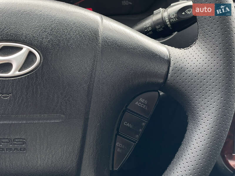 Седан Hyundai Sonata 2003 в Бердичеве