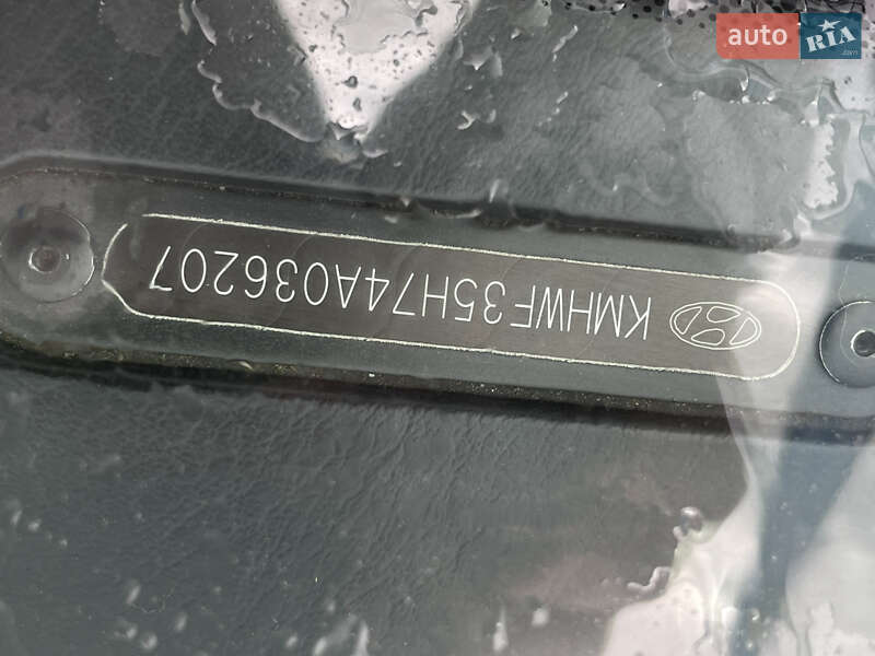 Седан Hyundai Sonata 2003 в Бердичеве