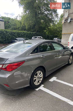 Седан Hyundai Sonata 2014 в Киеве