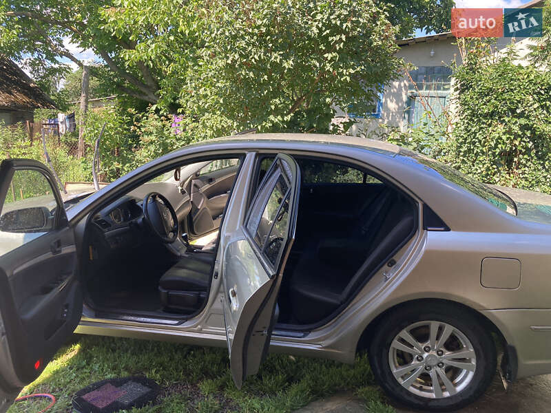 Седан Hyundai Sonata 2008 в Каменке-Бугской фото 3 Седан Hyundai Sonata 2008 в Каменке-Бугской